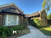 Casa en alquiler anual en Campos de Echeverria 4 ambientes