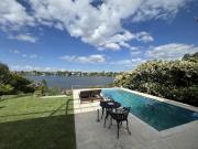 Casa en alquiler temporal en barrio San Isidro Labrador,...
