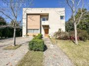 Casa en Alquiler anual amoblado sobre lote Interno en...