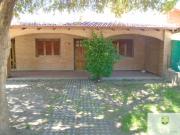 Casa en alquiler temporario de 2 dormitorios c/ cochera...