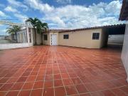 Casa en Alquiler Urb La Fontana, Aragua