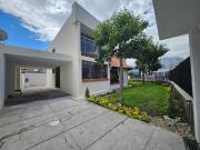 Casa en ALQUILER urbanización 4 hab sector Cumbaya