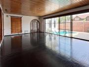 CASA EN ALQUILER — URBANIZACIÓN TORRE DEL SOL, SAMBORONDÓN