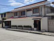 Casa en Alquiler| Urdesa Central| Ideal para Empresas y...