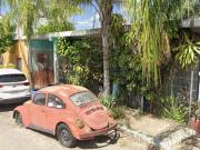 Casa en Altabrisa frente a importante plaza