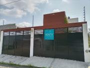 CASA EN ALTOZANO ESPALDAS DE COLEGIO GRENEWIC