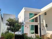 Casa con Jardín y Terraza en Ampliación Volcanes, ¡Lista...
