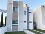 Casa en Amueblada en RENTA en Valle de los Almendros 1