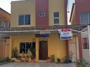 Casa en aquiler urb. Castilla