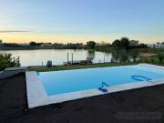 Casa en Area 11 al agua bellísima vista MB