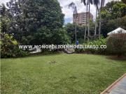 Casa en Arriendo, Altos Del Poblado, Medellín
