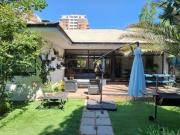 Casa en arriendo c/ estacionamiento en Barrio El Golf