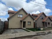 Casa en arriendo c/ estacionamiento en Quilamapu