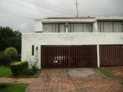 Casa en Arriendo, CALLEJA BAJA Santa Bárbara, Bogotá D.C