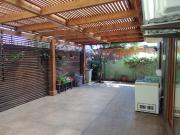 Casa en arriendo de 4 dormitorios c/ estacionamiento en...