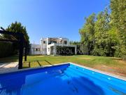 Casa en Arriendo en AV CHAMISERO