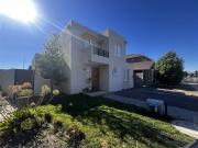 Casa en Arriendo en Avenida Laguna 1555