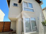 Casa en Arriendo en Avenida Santa Leonor #400 Porteria...