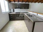 casa en arriendo en belen miravalle. Cod A60393