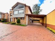 Casa En Arriendo En Bogota En San Jose De Bavaria A277938