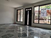 casa en arriendo en calasanz parte baja. Cod A214412