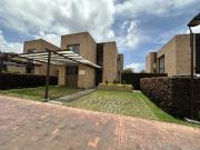 casa en arriendo en canelon. Cod A5971