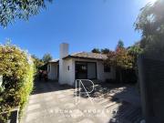 Casa en Arriendo en CASA AMOLADA LAS CONDES 5D+4B+4E+BG