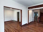 Casa en Arriendo en Casa con giro comercial en sector...