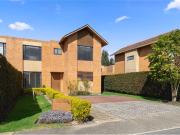 Casa EN ARRIENDO EN Chía EN Hacienda Fontanar 90806...