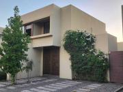 Casa en Arriendo en Colina 3 dormitorios 4 baños