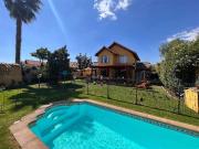 Casa en Arriendo en Colina 4 dormitorios 3 baños