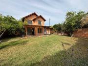 Casa en Arriendo en Colina 4 dormitorios 3 baños