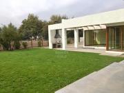 Casa en Arriendo en Colina 4 dormitorios 4 baños