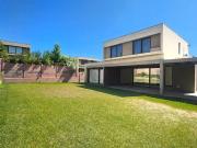 Casa en Arriendo en Colina 5 dormitorios 4 baños