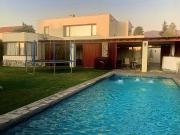 Casa en Arriendo en Colina 5 dormitorios 4 baños