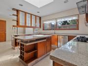 Casa en Arriendo en Colina 5 dormitorios 6 baños