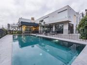 Casa en Arriendo en Colina 6 dormitorios 5 baños