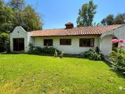 Casa en Arriendo en Colina 6 dormitorios 5 baños