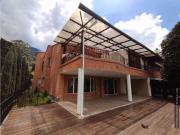 Casa en Arriendo en el Poblado La Calera