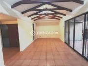Casa en Arriendo en Enrique Olivares