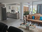 Casa En Arriendo En Envigado En Loma Del Escobero A271401