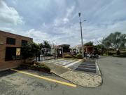 casa en arriendo en hacienda el castillo. Cod A3895