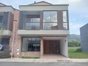 Casa en arriendo en La Ceja, Antioquia