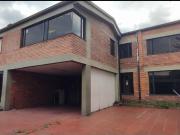 casa en arriendo en la esmeralda. Cod A4366