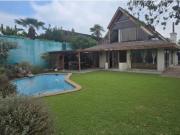 Casa en Arriendo en Las Condes 6 dormitorios 4 baños