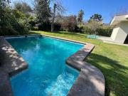 Casa en Arriendo en Las Condes 6 dormitorios 4 baños