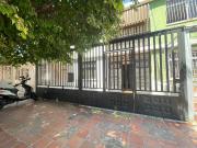 casa en arriendo en lleras restrepo. Cod A2813