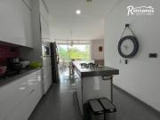 casa en arriendo en loma del atravesado. Cod A775645