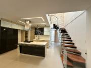 casa en arriendo en loma del atravesado. Cod A776716