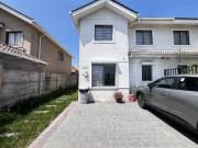 Casa en Arriendo en Los Ceibos Oriente 1099